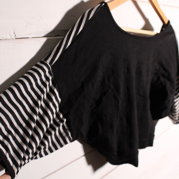 Made in Cali Crop Top Stripes/Black - Picture 4 of 9